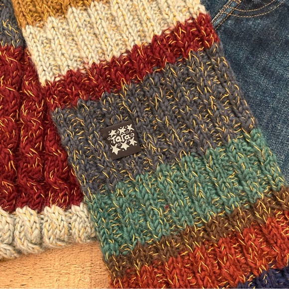Sundance Tara SCARF⭐️NWOT Multicolor Knit - Picture 3 of 8
